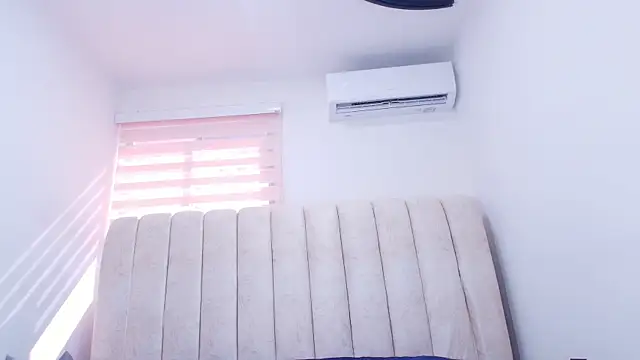 timkerbell  online show from December 21, 2025, 7:15 pm