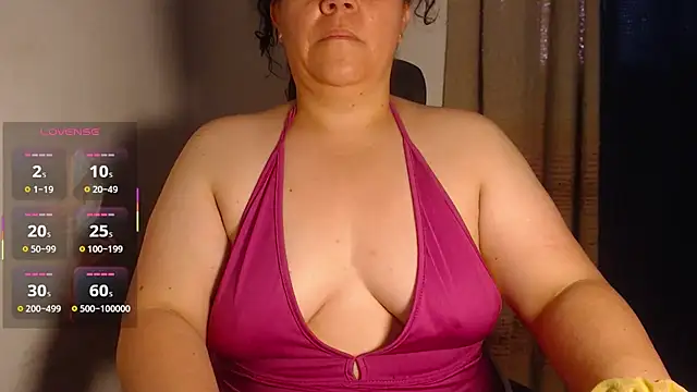 agathamiller01 online show from May 19, 2026, 11:06 am