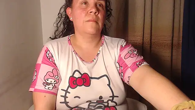 agathamiller01 online show from April 26, 2026, 1:14 am