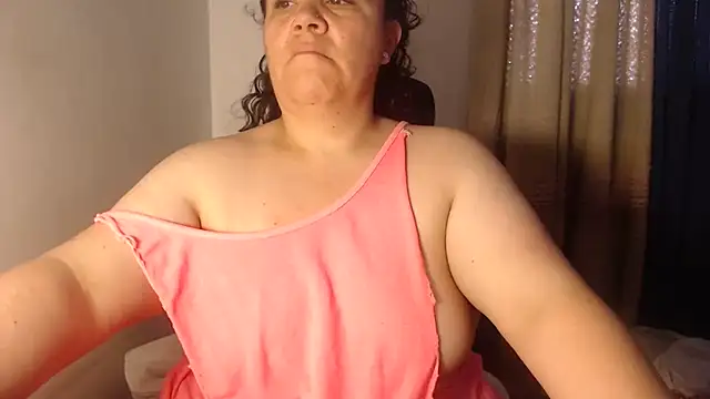 agathamiller01 online show from May 10, 2026, 11:03 am
