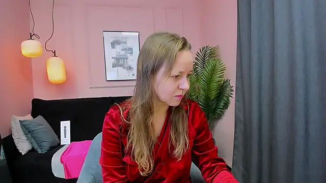 Snapshot of GabrielGold chatting on December 18, 2025, 8:45 pm GabrielGold online show from December 18, 2025, 8:45 pm