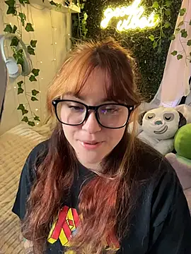 JennKenobi online show from July 15, 2026, 3:19 pm