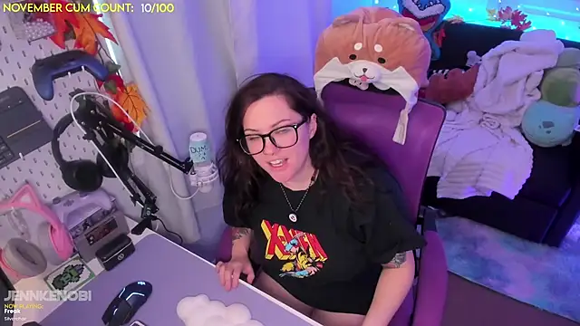 JennKenobi online show from November 7, 2025, 3:49 pm