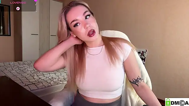 ariashaa online show from December 5, 2025, 11:09 am