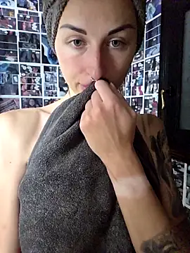 Snapshot of kylie_blck chatting on March 3, 2026, 4:30 am kylie blck online show from March 3, 2026, 4:30 am