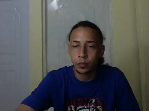 Snapshot of the_younger1 chatting on April 2, 2026, 2:08 am the younger1 online show from April 2, 2026, 2:08 am