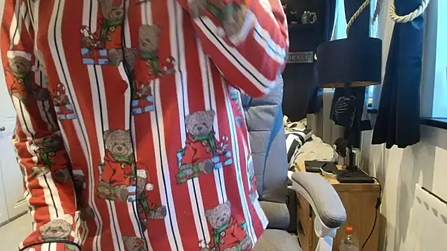 short sweetpea online show from October 22, 2025, 6:57 am