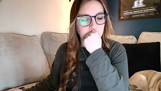 short sweetpea online show from February 15, 2026, 11:53 am