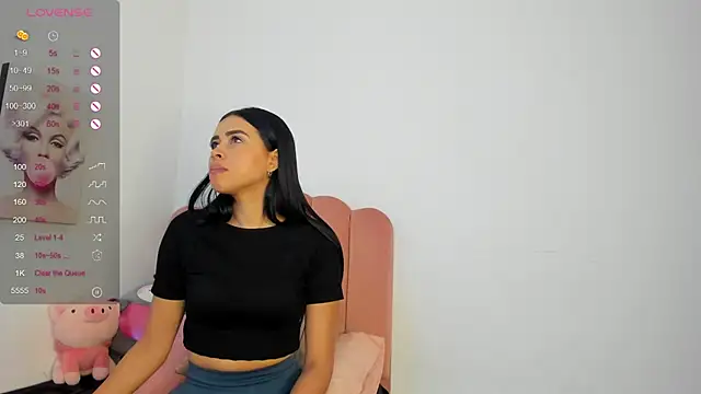 Snapshot of julieth_sanz chatting on February 6, 2025, 8:56 pm julieth sanz online show from February 6, 2025, 8:56 pm