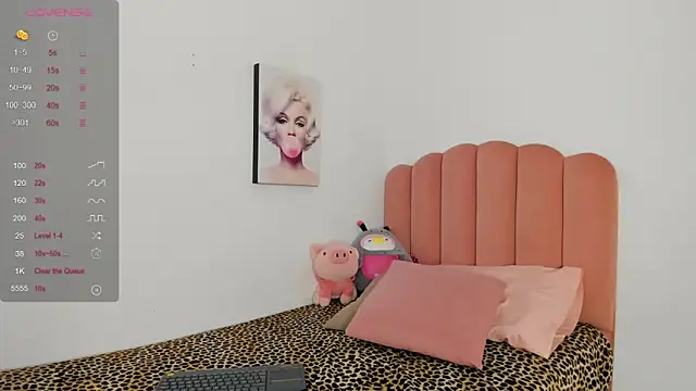 Snapshot of julieth_sanz chatting on February 12, 2025, 11:29 am julieth sanz online show from February 12, 2025, 11:29 am