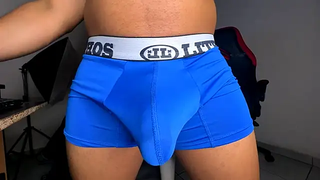 Snapshot of jordylatin20 chatting on November 18, 2025, 11:15 pm jordylatin20 online show from November 18, 2025, 11:15 pm