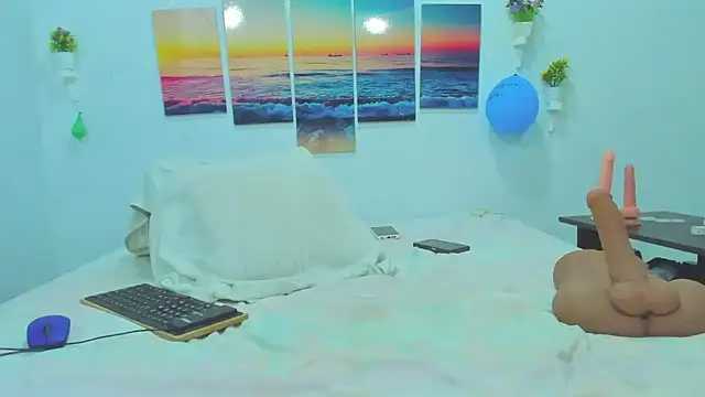 Snapshot of Marco_johnsonn chatting on April 15, 2026, 7:07 pm Marco johnsonn online show from April 15, 2026, 7:07 pm