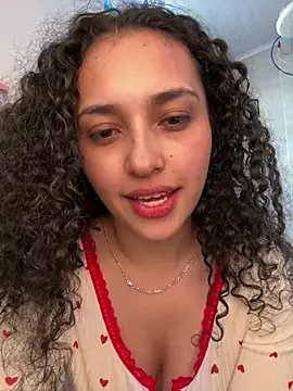 Snapshot of Lucy_Marin chatting on February 15, 2025, 4:45 pm Lucy Marin online show from February 15, 2025, 4:45 pm