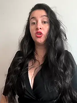 Snapshot of Cherry_1992 chatting on April 1, 2026, 12:28 pm Cherry 1992 online show from April 1, 2026, 12:28 pm