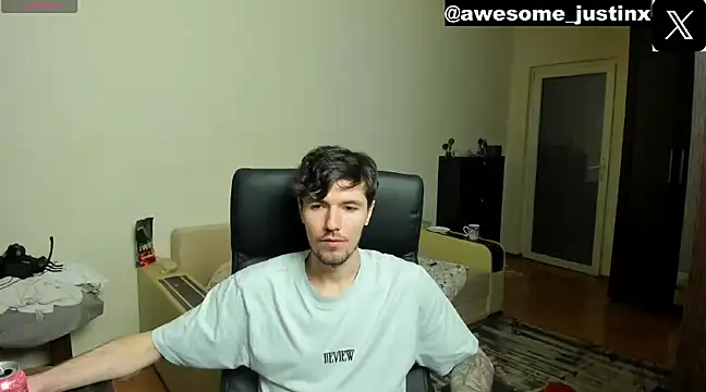 awesomejustin online show from December 4, 2024, 11:35 am