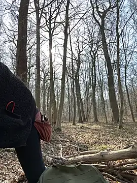 MenaDreadfull online show from March 6, 2026, 12:44 pm