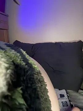 Snapshot of MenaDreadfull chatting on December 19, 2025, 4:09 pm MenaDreadfull online show from December 19, 2025, 4:09 pm