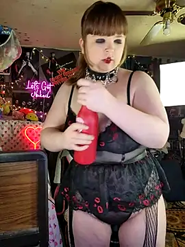Snapshot of VelvetDiablo chatting on February 21, 2025, 12:49 am VelvetDiablo online show from February 21, 2025, 12:49 am