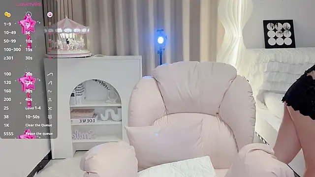 Snapshot of Happy_Kitty chatting on June 24, 2026, 4:05 pm Happy Kitty online show from June 24, 2026, 4:05 pm