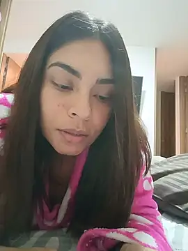 Snapshot of Ivanna2 chatting on June 15, 2026, 1:06 am Ivanna2 online show from June 15, 2026, 1:06 am