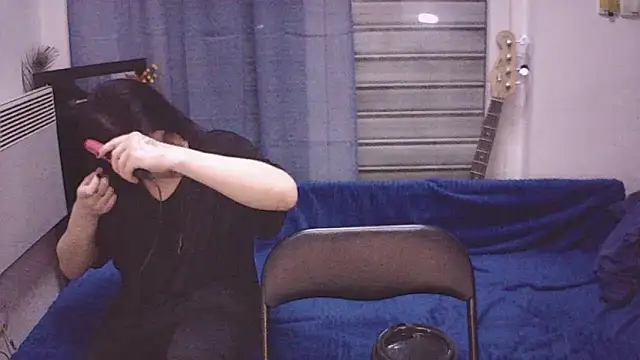 sademobeer online show from April 26, 2026, 10:40 pm