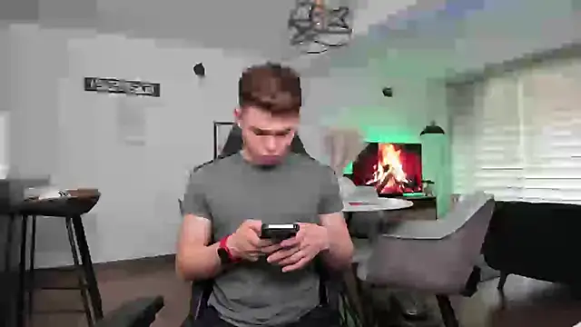 alejooo twink online show from March 5, 2025, 9:37 pm