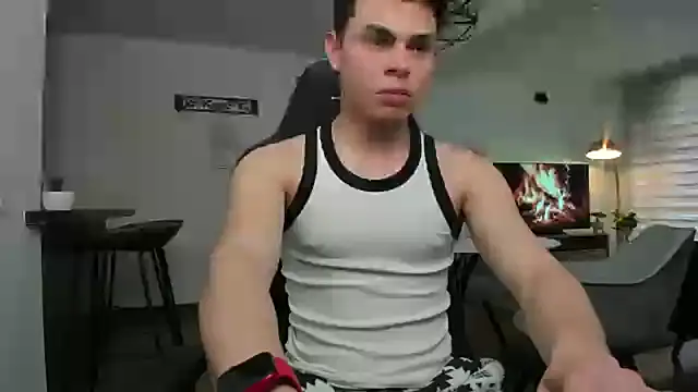 alejooo twink online show from February 24, 2025, 9:52 pm