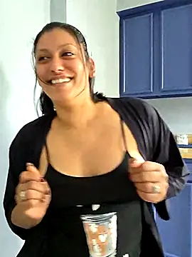 Nikkierosee online show from October 12, 2025, 6:42 pm