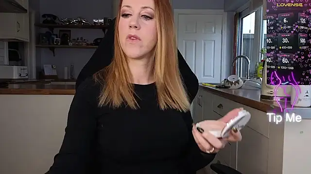 stripmequick online show from February 26, 2025, 9:33 am