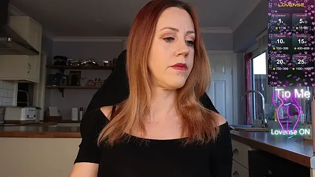 stripmequick online show from November 26, 2025, 10:37 am