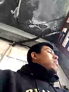 AlexAlejandro13 online show from January 13, 2025, 8:26 pm