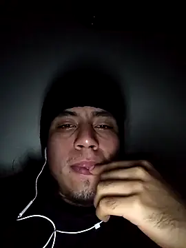 AlexAlejandro13 online show from January 17, 2026, 11:52 pm