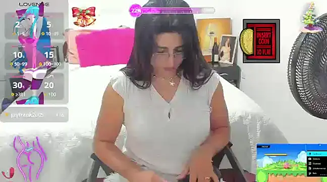 Snapshot of Khalifa_Gold chatting on February 1, 2025, 8:39 am Khalifa Gold online show from February 1, 2025, 8:39 am