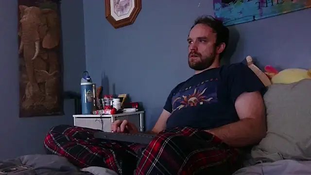 hpluvsplata online show from October 7, 2025, 12:39 pm