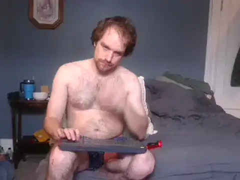 hpluvsplata online show from March 6, 2025, 1:24 pm