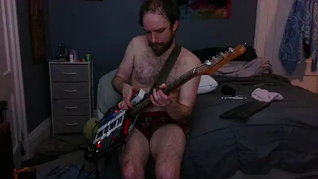 Snapshot of hpluvsplata chatting on April 11, 2026, 5:04 am hpluvsplata online show from April 11, 2026, 5:04 am