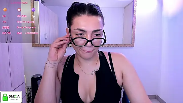 EricaVanderhill online show from May 19, 2026, 12:37 am