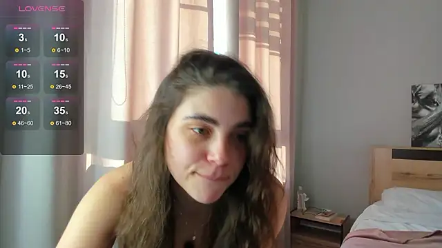 Snapshot of Bella_Foryou chatting on March 12, 2026, 4:40 am Bella Foryou online show from March 12, 2026, 4:40 am