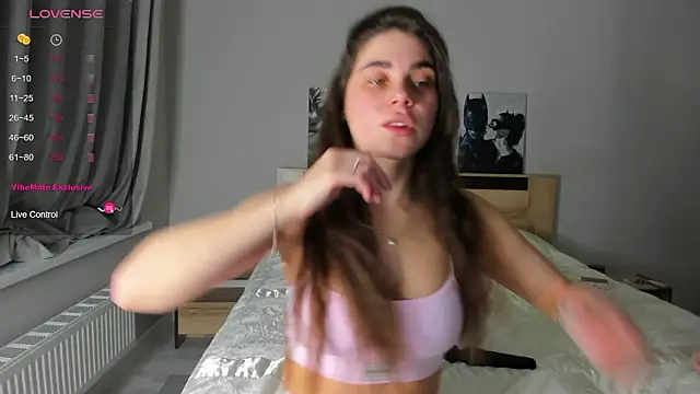 Snapshot of Bella_Foryou chatting on February 3, 2026, 5:05 am Bella Foryou online show from February 3, 2026, 5:05 am