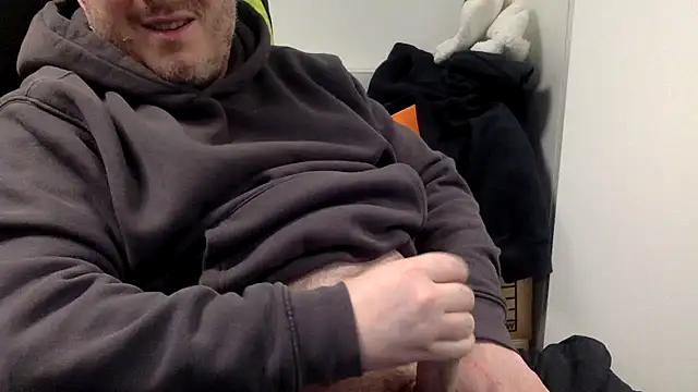 UkDadBody online show from February 6, 2026, 6:15 pm