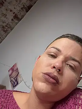 Snapshot of Alicbranca chatting on April 8, 2026, 5:36 pm Alicbranca online show from April 8, 2026, 5:36 pm