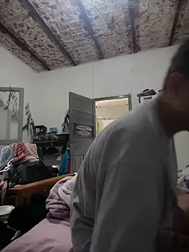 Snapshot of Alicbranca chatting on April 10, 2026, 6:37 pm Alicbranca online show from April 10, 2026, 6:37 pm