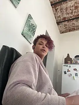 Alicbranca online show from September 20, 2025, 2:44 pm