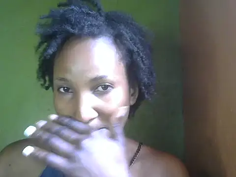 Snapshot of Athena_2019 chatting on December 17, 2025, 6:29 am Athena 2019 online show from December 17, 2025, 6:29 am