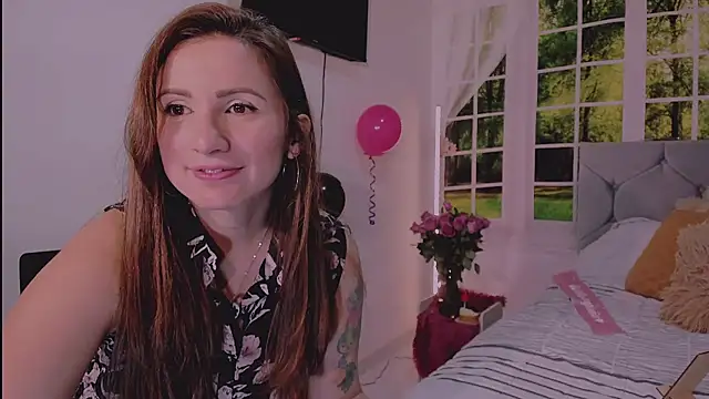 vanessabrown  online show from April 21, 2026, 3:40 pm