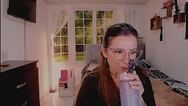 vanessabrown  online show from May 30, 2026, 8:25 pm