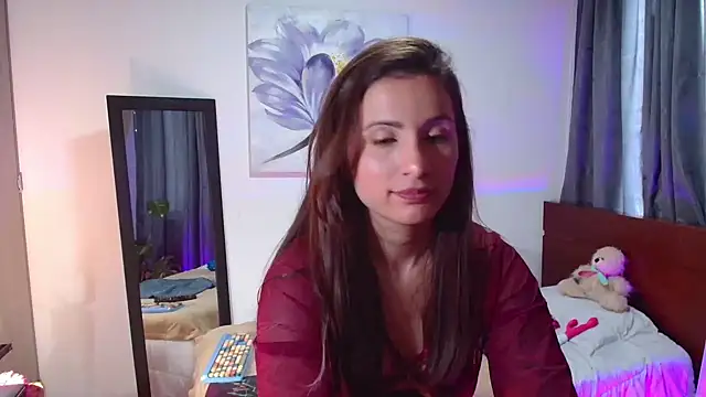 vanessabrown  online show from February 13, 2025, 4:17 pm