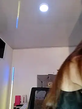 vanessabrown  online show from March 13, 2026, 7:41 pm