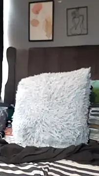 Snapshot of PearlSexxy69 chatting on January 8, 2026, 8:53 am PearlSexxy69 online show from January 8, 2026, 8:53 am