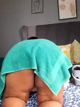 Snapshot of PearlSexxy69 chatting on October 19, 2025, 12:08 pm PearlSexxy69 online show from October 19, 2025, 12:08 pm